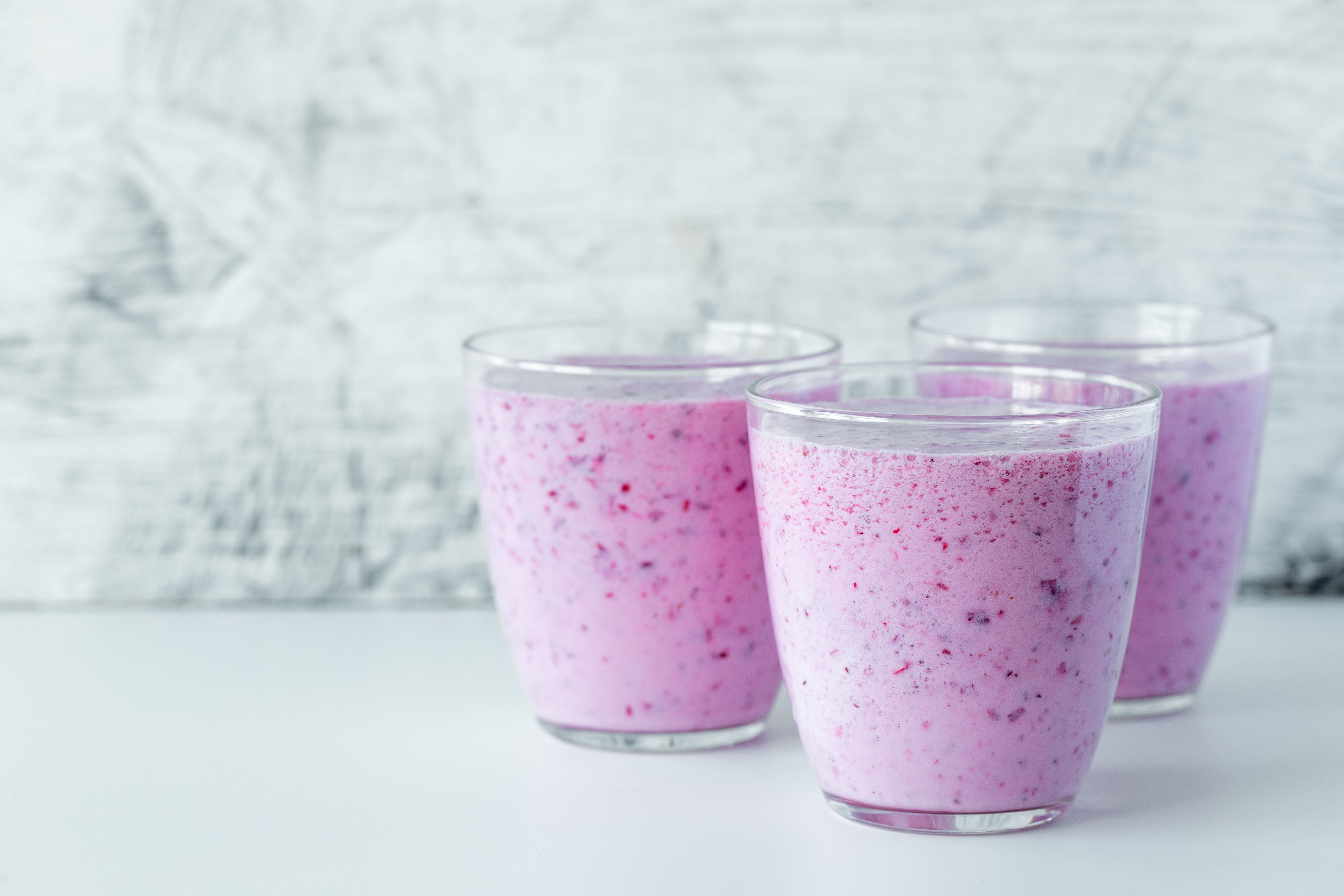 metabolism boosting berry smoothie