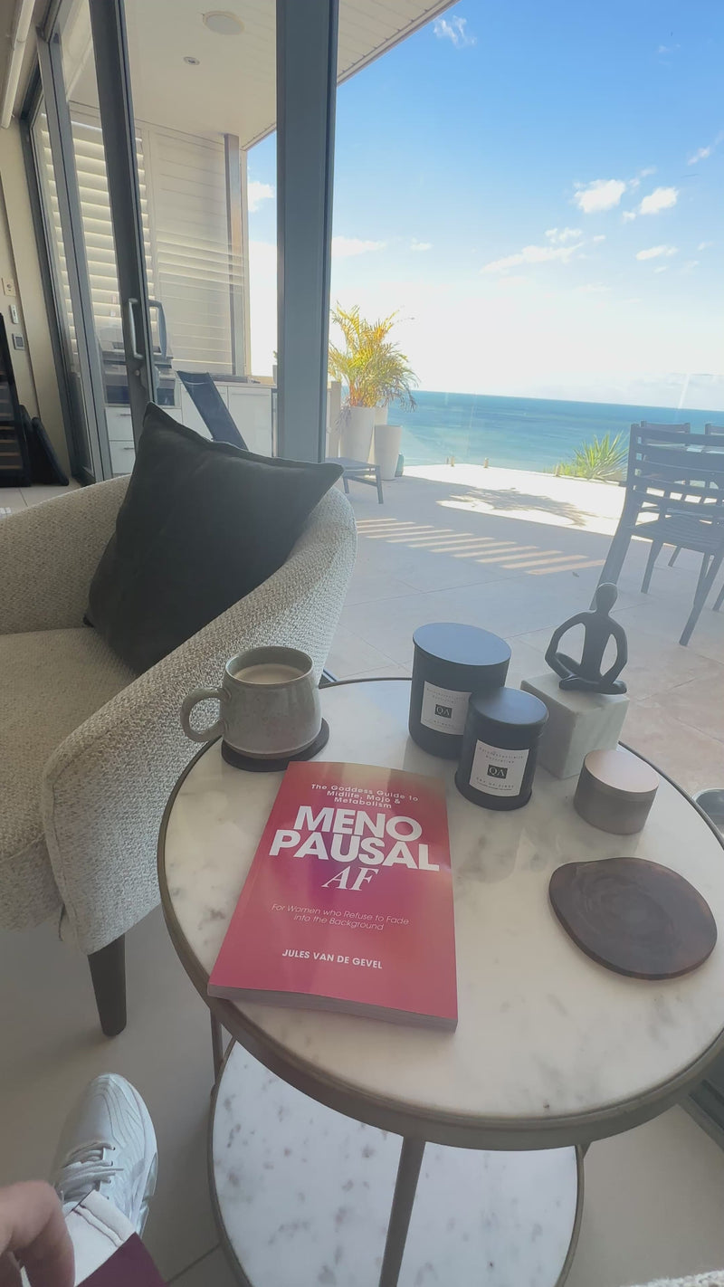 Menopausal AF: The Goddess Guide to Midlife, Mojo & Metabolism - Paperback